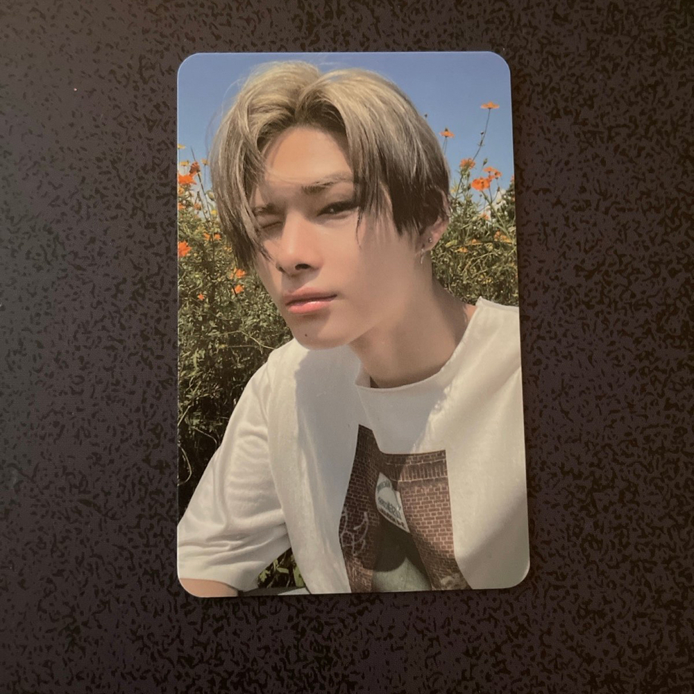 enhypen orange blood niki m2u r2 lucky draw photocard.